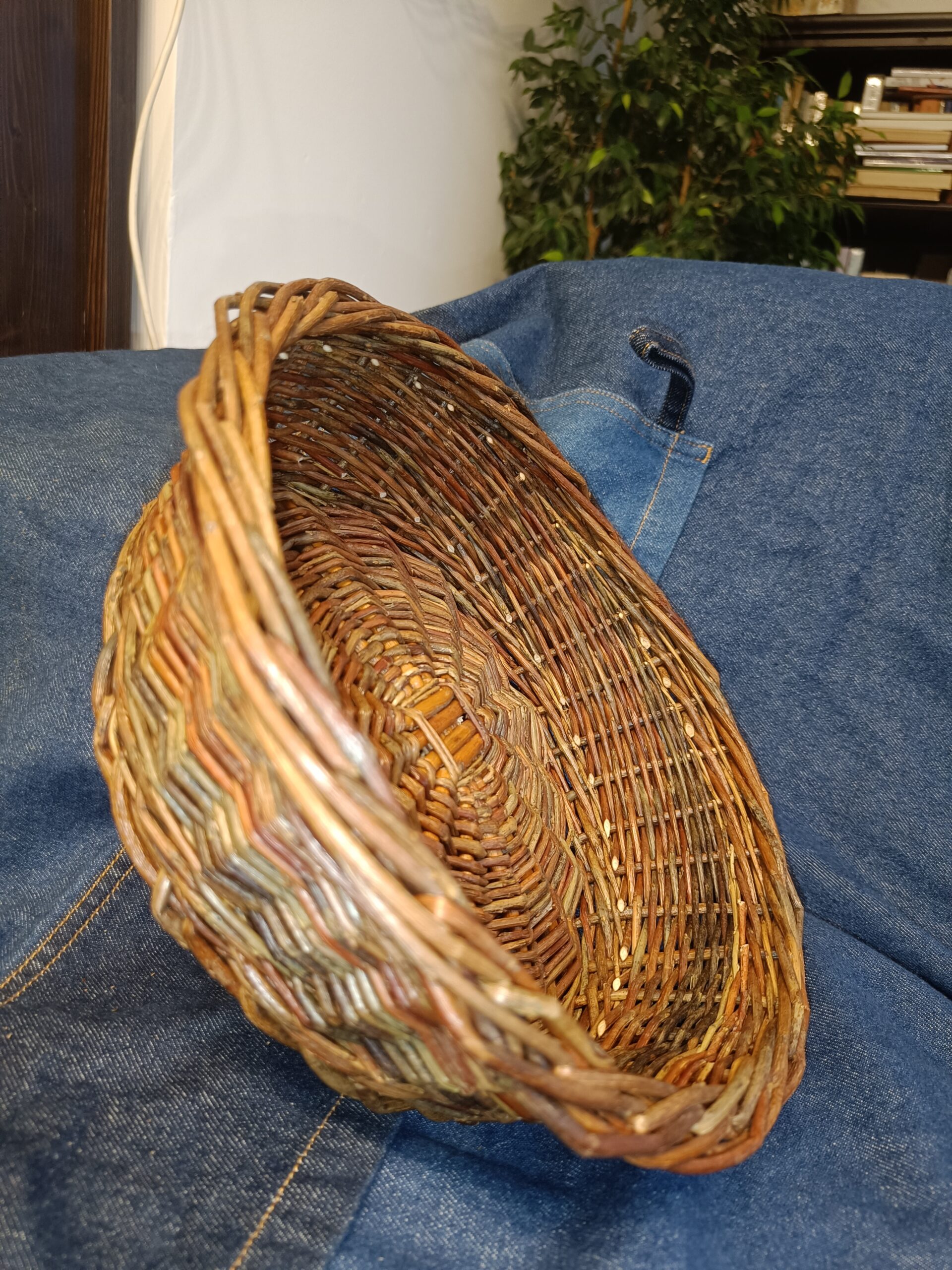 Natural small basket - Image 3