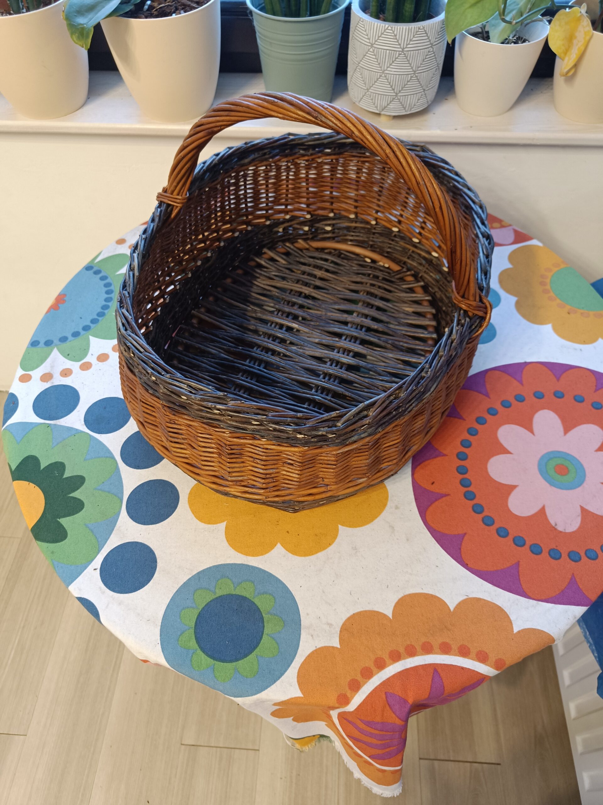 Spacious Brown & Black Basket - Image 3