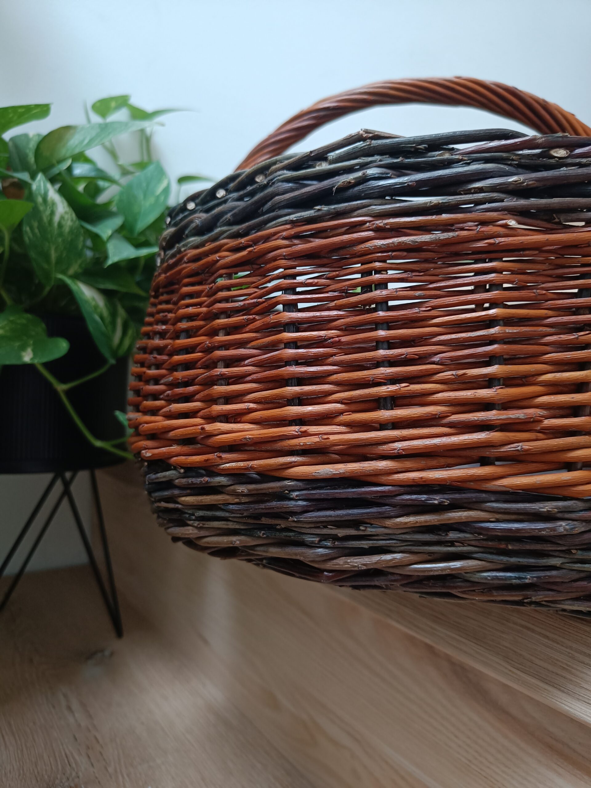 Spacious Brown & Black Basket - Image 9
