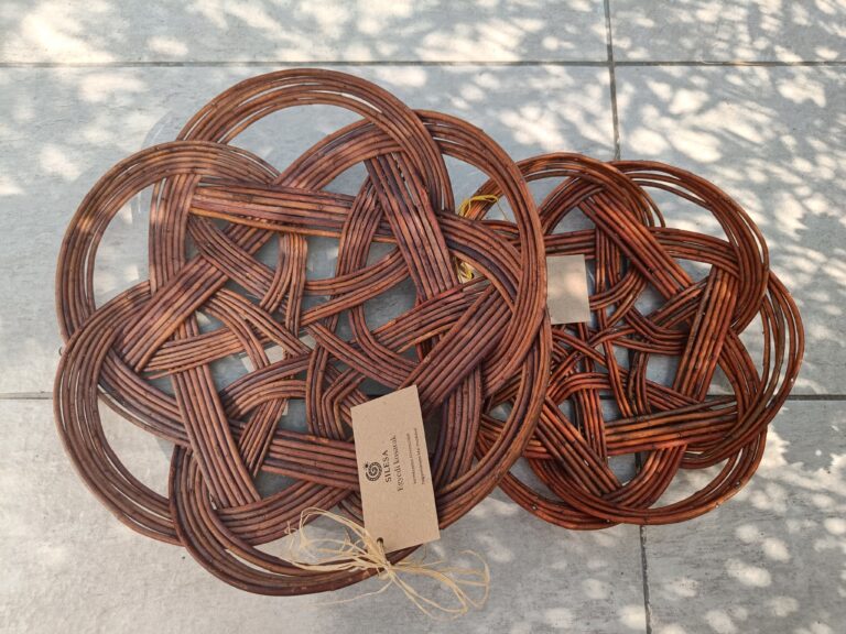 Woven willow trivets